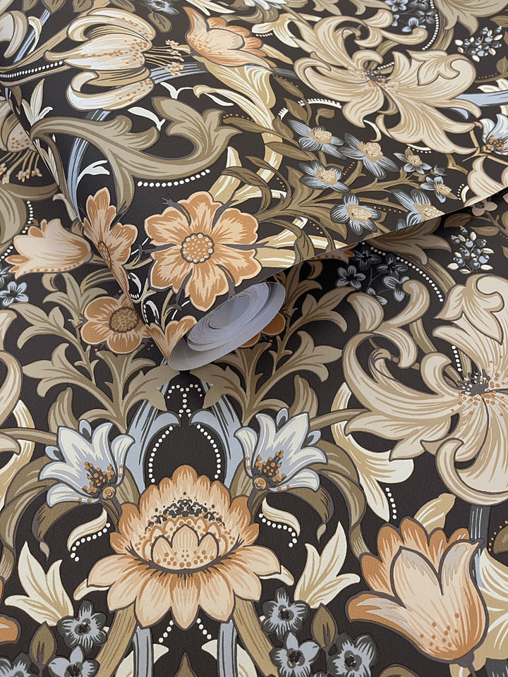 Dutch First Class Tales of the Manor behang Fleurmont Charcoal Orange 91900