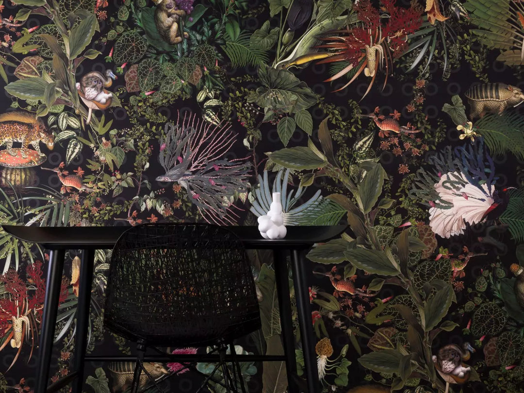 Moooi wallcovering MO2071 behang Menagerie of Extinct animals