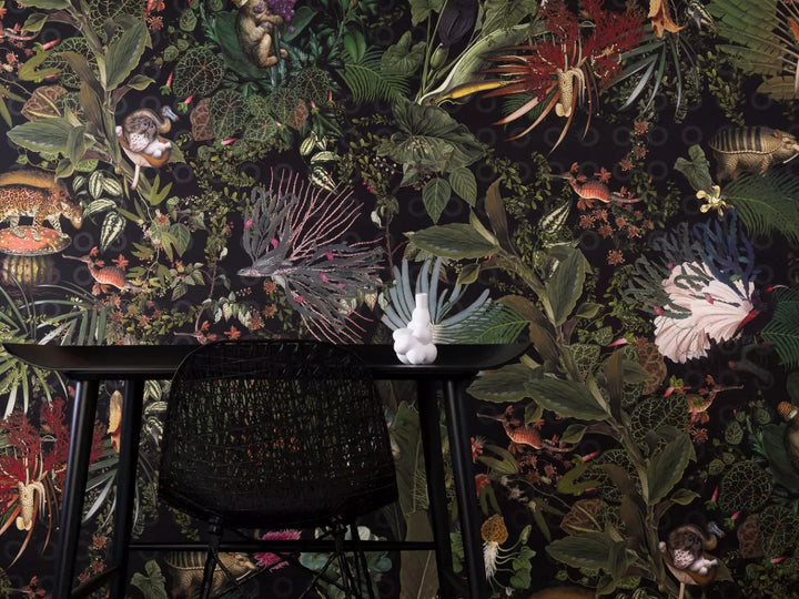 Moooi wallcovering MO2071 behang Menagerie of Extinct animals
